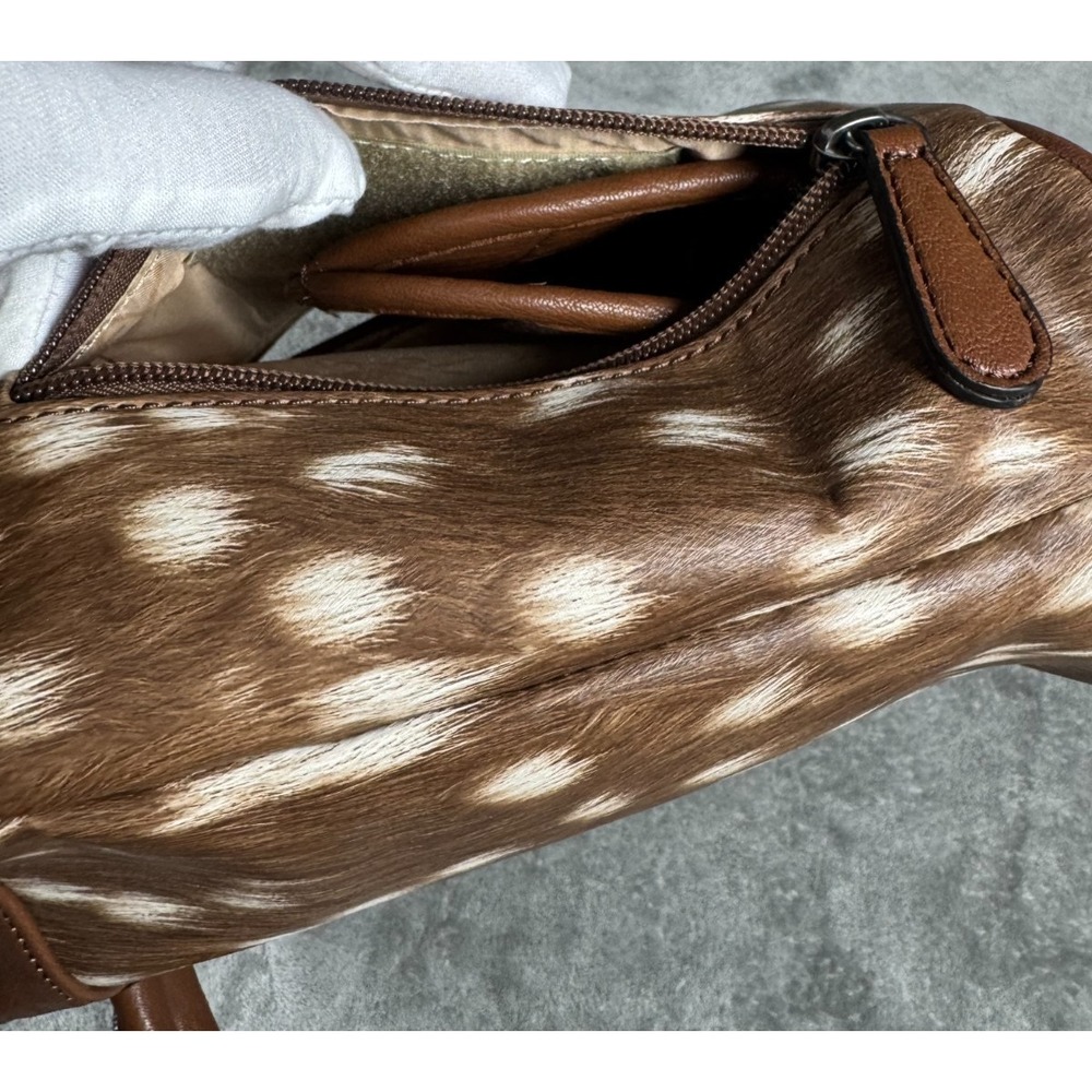 Angel Ranch Deer Print Concealed Carry Bucket Bag Brown Purse D330001102 - Picture 11 of 16